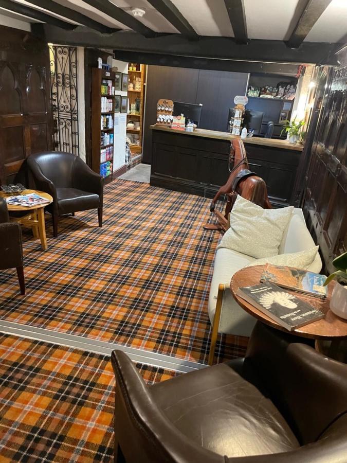 The Dog & Partridge Country Inn 애쉬본 외부 사진