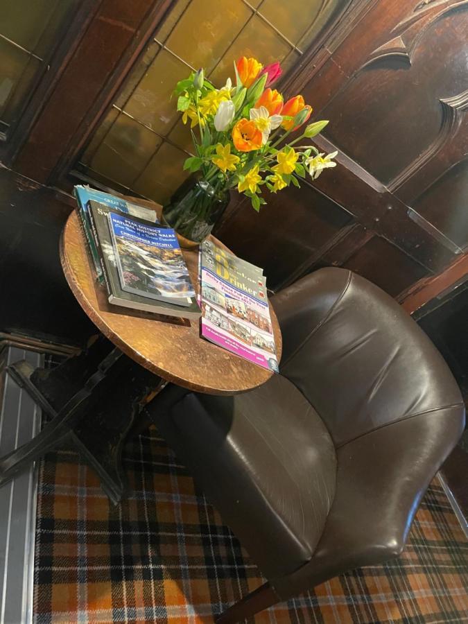 The Dog & Partridge Country Inn 애쉬본 외부 사진
