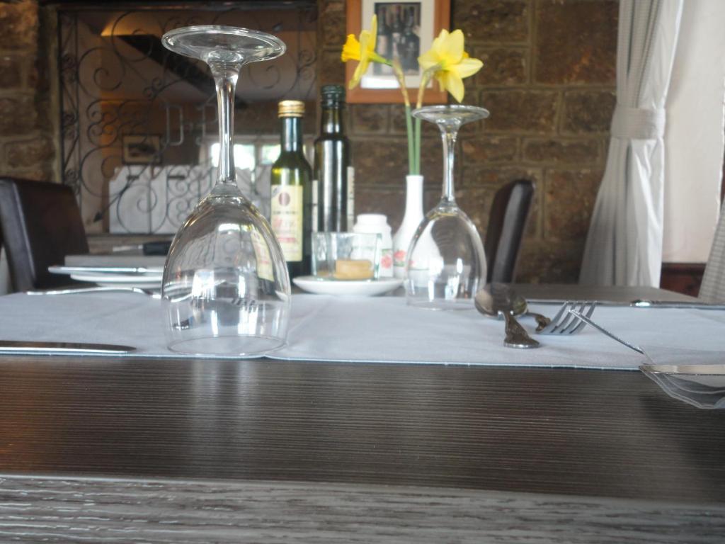 The Dog & Partridge Country Inn 애쉬본 외부 사진